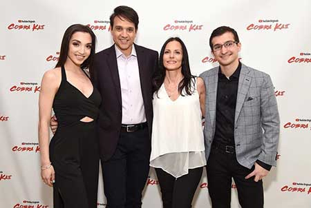   Julia Macchio con su familia