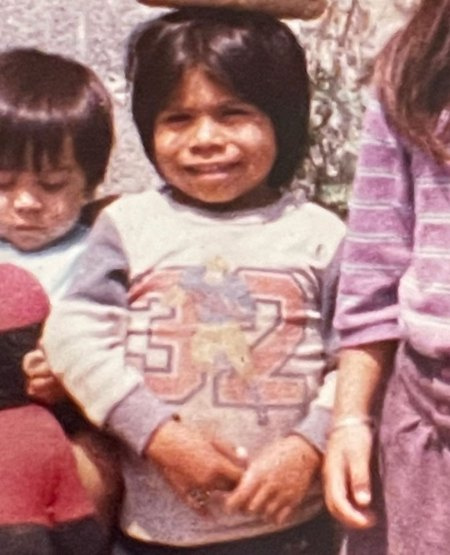   Secondo quanto riferito, Chaparro Chuacheneger ha circa trent'anni