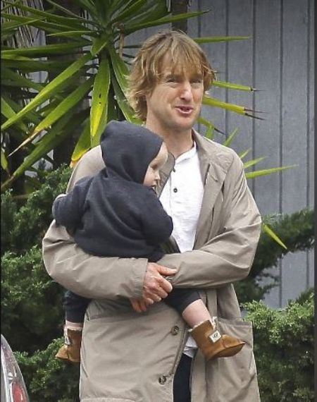 El actor de Loki Owen Wilson con su hijo, Finn lindqvist wilson