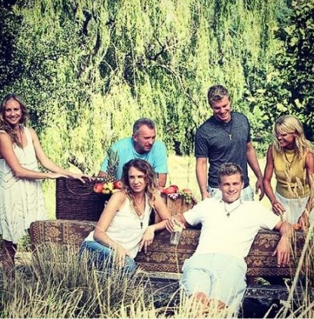   Elizabeth Montana mit ihrer Familie.