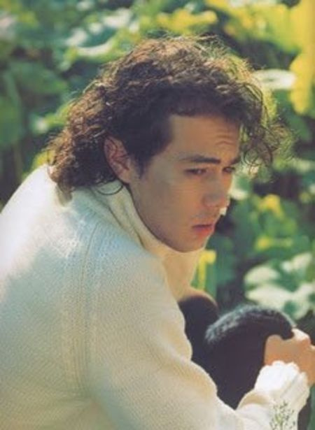Kentaro es conocido por su trabajo en la película Death Trance de 2005.