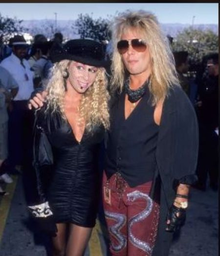 Vince Neil e sua ex-esposa Sharise Ruddell no MTV Awards em 1989