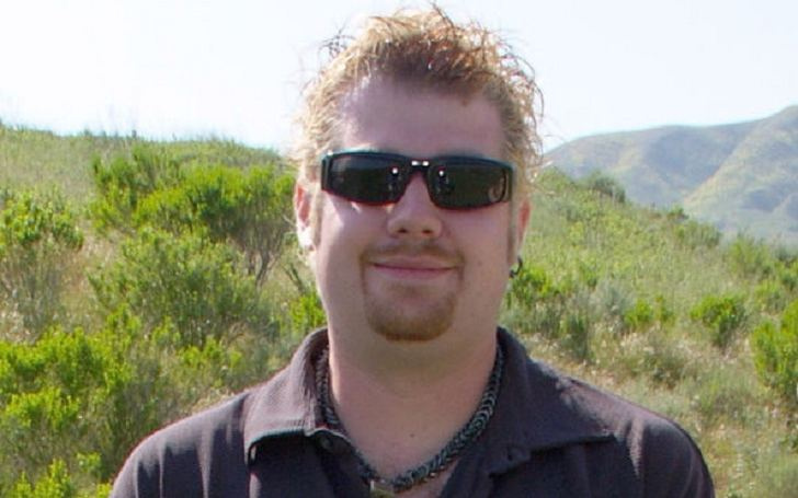   ¿Quién es el hijo de Vince Neil, Neil Jason Wharton? Tiene dos hijos con su esposa.