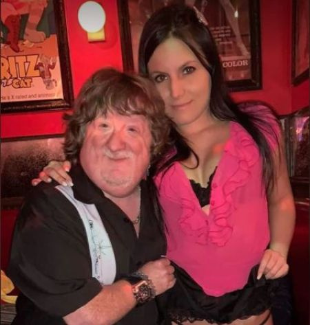   Party Day Massacre Story atriz Sarah Russi com seu namorado Mason Reese