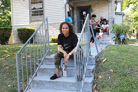 Marjorie Harvey a sus padres' house in Memphis