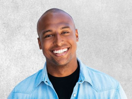   William Bumpus Jr. ha seguito il suo percorso professionale.