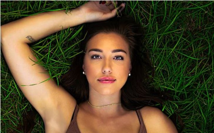   I dettagli indicibili su Savannah Dexter: la sua ruvida educazione e altro ancora