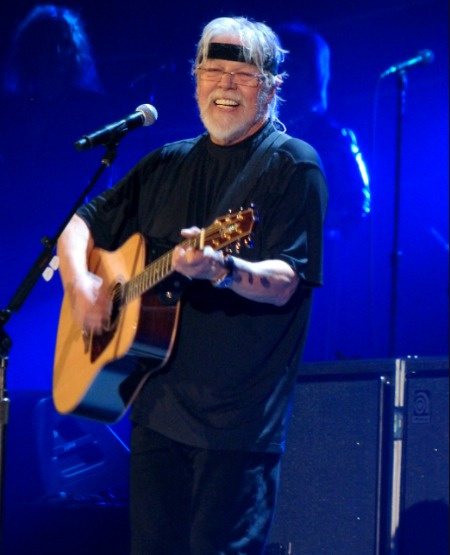   Renee Andrietti L'ex marito Bob suona sul palco