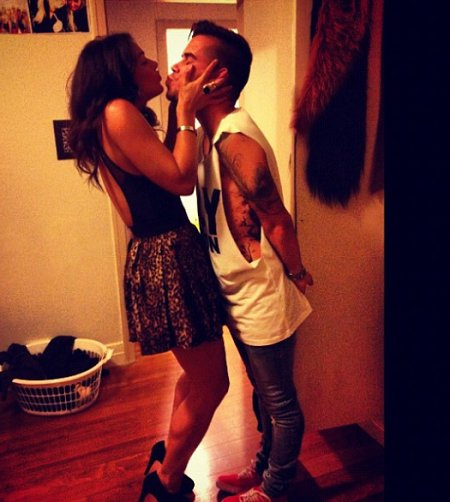   Chloe Pacey anteriormente salió con Josh.