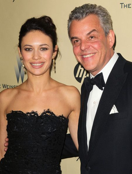 Olga Kurylenko y Danny Huston en la foto juntos
