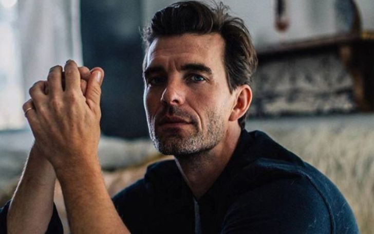   Lucas Bryant Bio - Valeur nette, parents, petite amie, taille et plus