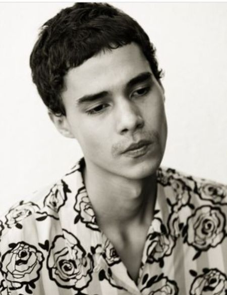 Attore di Future World e Mark Wahlberg's nephew Jeff Wahlberg