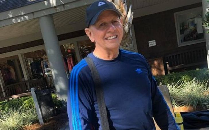   Quem é Peter McMahon? Seus casamentos malsucedidos, filhos e muito mais