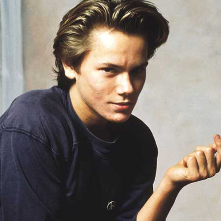 O falecido cantor e ator, River Phoenix