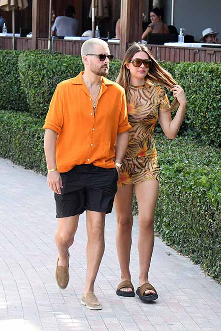 Amelia e seu namorado Scott Disick
