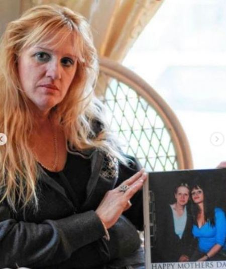A polícia's reports and statements said Shannan Gilbert's death was an accident. But Mari Gilbert kept on denying that her daughter's death was an accident.