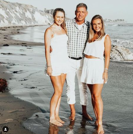 Troy Aikman con sus hijas