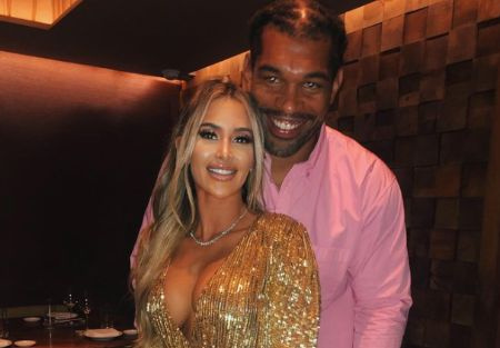 Le secondeur de la NFL, Julius Peppers entretient une relation à long terme avec Keana Skye's mother, Claudia Sampedro