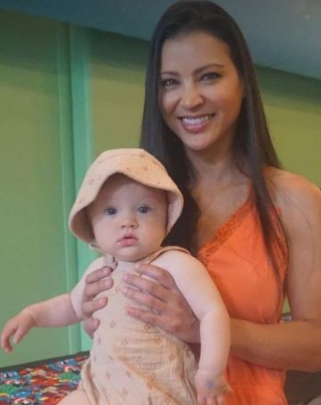 La hija de Owen Wilson, Lyla, con su madre Varunie Vongsvirates a través de Instagram
