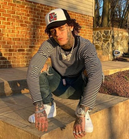   Lil è un rapper di successo