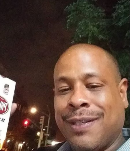 Kenya Duke premier mari Emilio Toliver