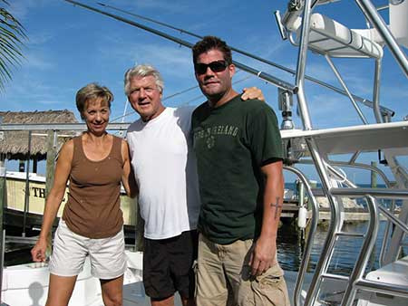   Rhonda con Jimmy Johnson e suo figlio, Chad Johnson