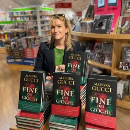 Empresária italiana e criança celebridade Allegra Gucci durante seu almoço de livro