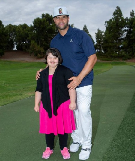   Isabella Pujols è Alberto's adopted daughter