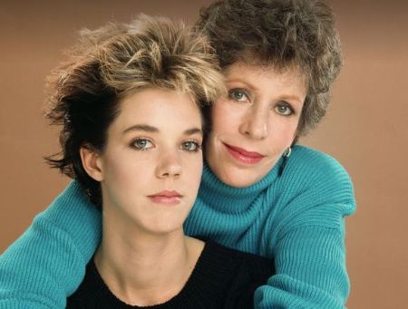   Jodie's late sister, Carrie and her mother Carol Burnett