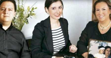 Manuela Escobar brother