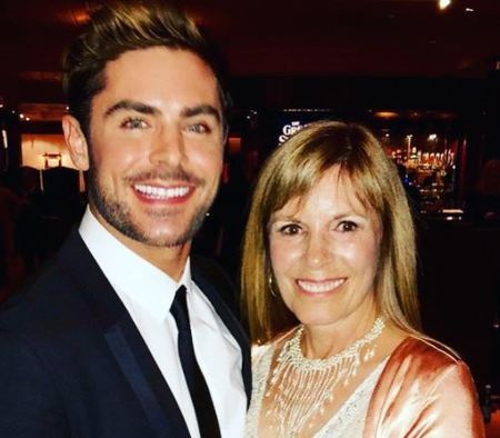 Zac Efron con su madre, Starla Baskett