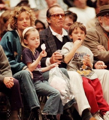 Ray Nicholson com seus pais.