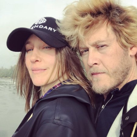 Vera Farmiga é casada com Renn Hawkey
