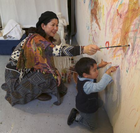   Fujimoto è un artista giapponese.