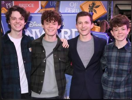   Todo de Sam Holanda's brother, from left, Harry, Tom, and Paddy are in the acting career. Harry has a cameo appearance in Tom's 2020 film, Cherry. Paddy plays in Apple Tv's Invasion. 