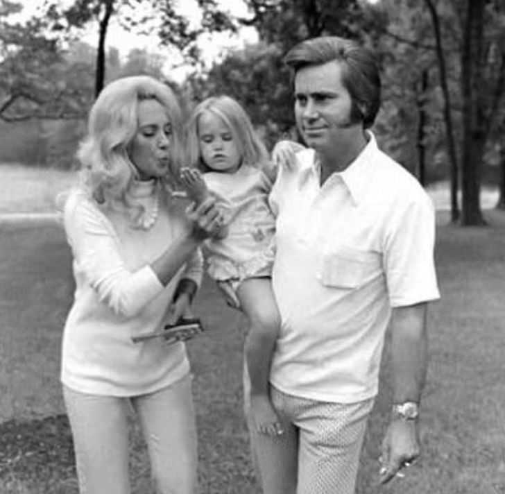   Gwendolyn's mother Tammy with her third husband George and daughter Georgette