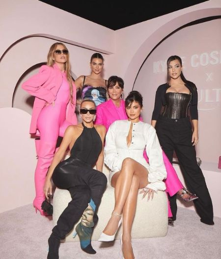   Karen è imparentata con la famiglia Kardashian