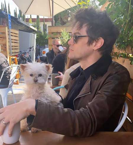   Christopher French e il suo cane