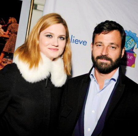 Bonnie Wright y su ex novio Simon Hammerstein