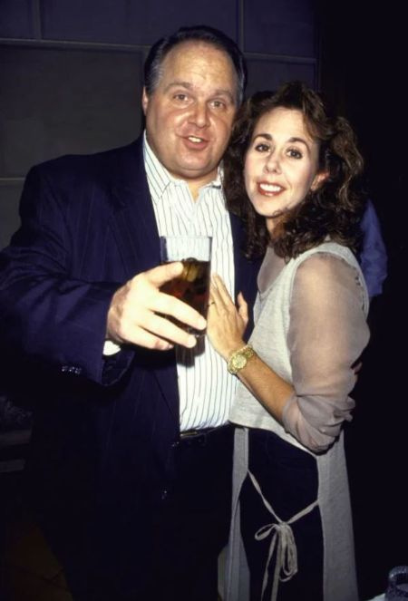   La defunta personalità radiofonica Rush Limbaugh's With Third Wife Marta Fitzgerald