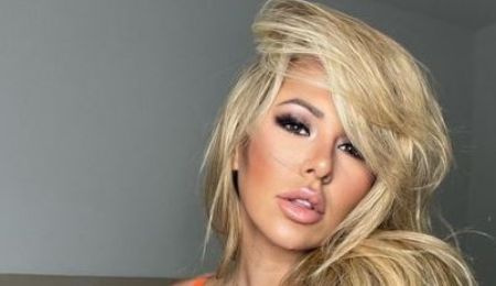 Un modèle Instagram de Bowling Green Kentucky Kindly Myers.