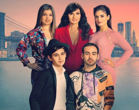   Haart ist Mutter von 4 Kindern