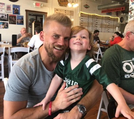 Dan Burrows's family life is not known