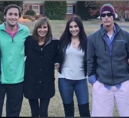   L'ex procuratore distrettuale della Carolina del Sud Trey Gowdy con sua moglie Terri Gowdy ei loro figli.