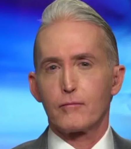   Trey Gowdy, conduttore Fox News Primetime Trey Gowdy e il marito di Terri Gowdy.