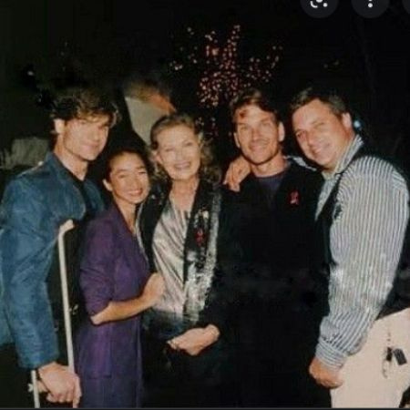 Bambi Swayze junto a sus hermanos