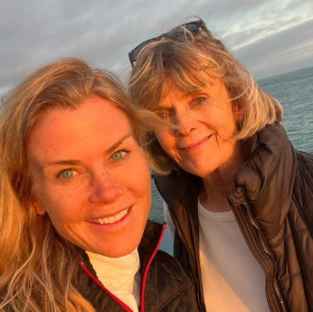   Alison Sweeney con sua madre