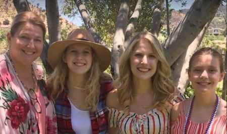   Sean Astin y su esposa de toda la vida son padres de tres hijas.
