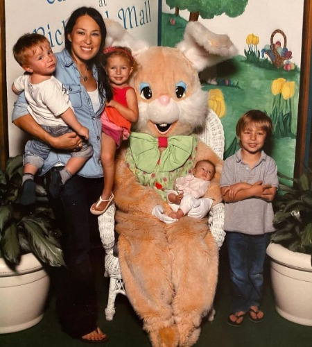 Ella Rose Gaines tem 4 irmãos; ela com seus irmãos e irmãs