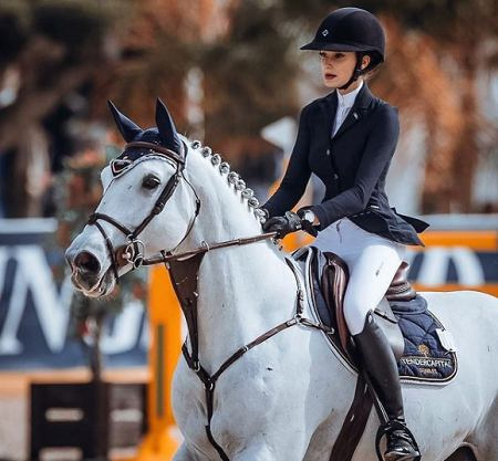   Dorotea's daughter loves horse riding. 